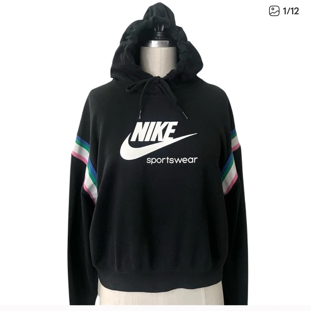 Nike Women’s Black Hoodie Cropped Pullover Logo Sweatshirt Small